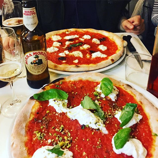 Pizzeria Dei Cioppi今のお気に入りの店、Vちゃんと。#pizza